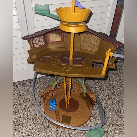 Dragons Rescue Riders Playset - Picture 2 of 2